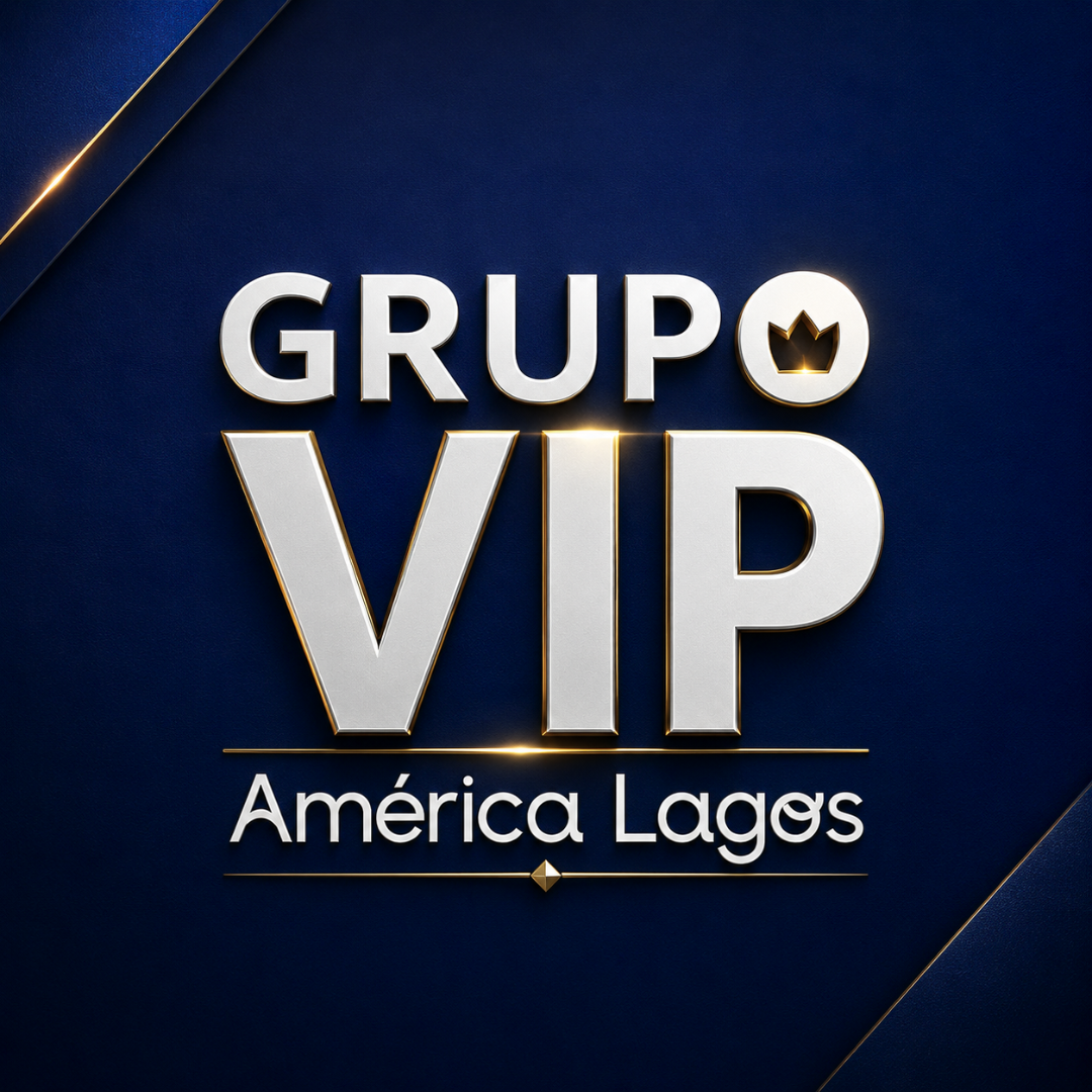 América Lagos 15 anos — bolo comemorativo dourado e azul